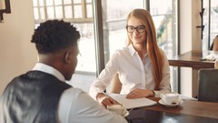 Como elaborar um currículo e se preparar para o mercado?